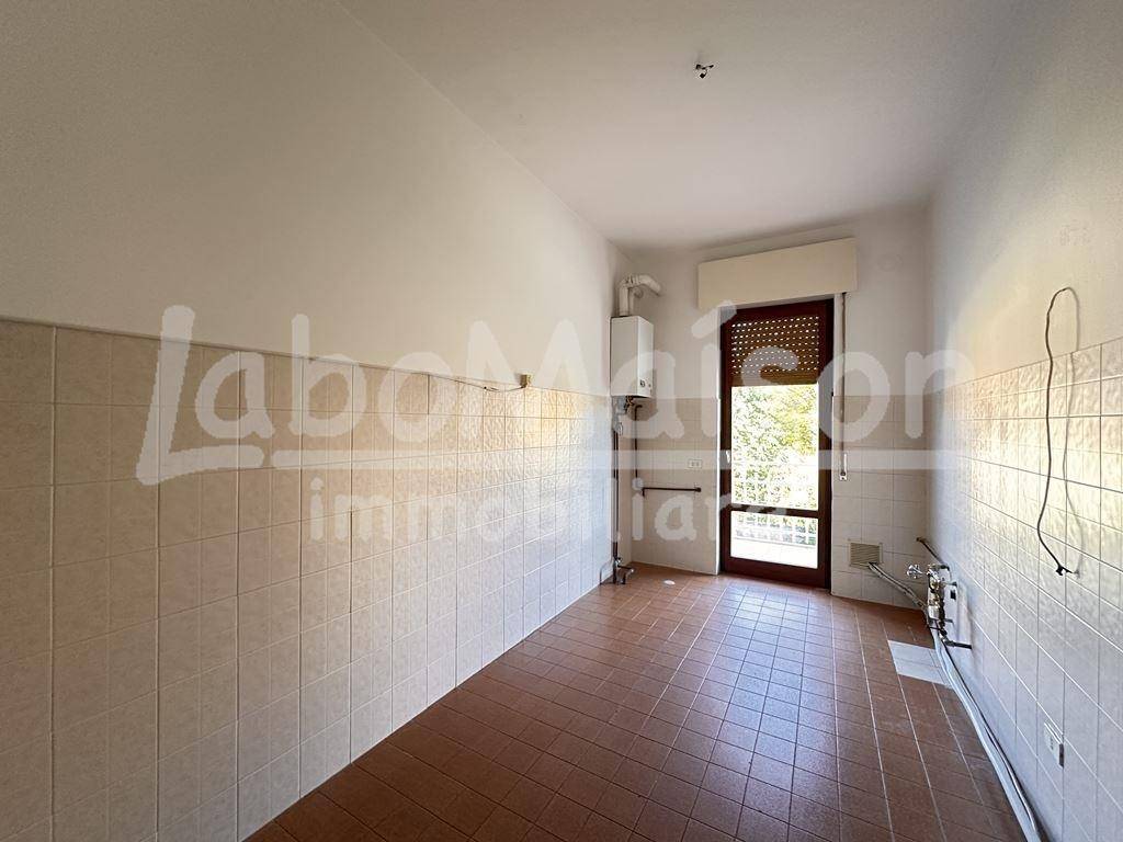 Appartamento a Gavirate in via scalarini - Foto 5