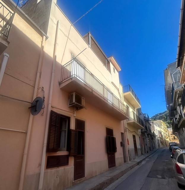 Appartamento a Castellammare del golfo in Via Piave - Foto 2