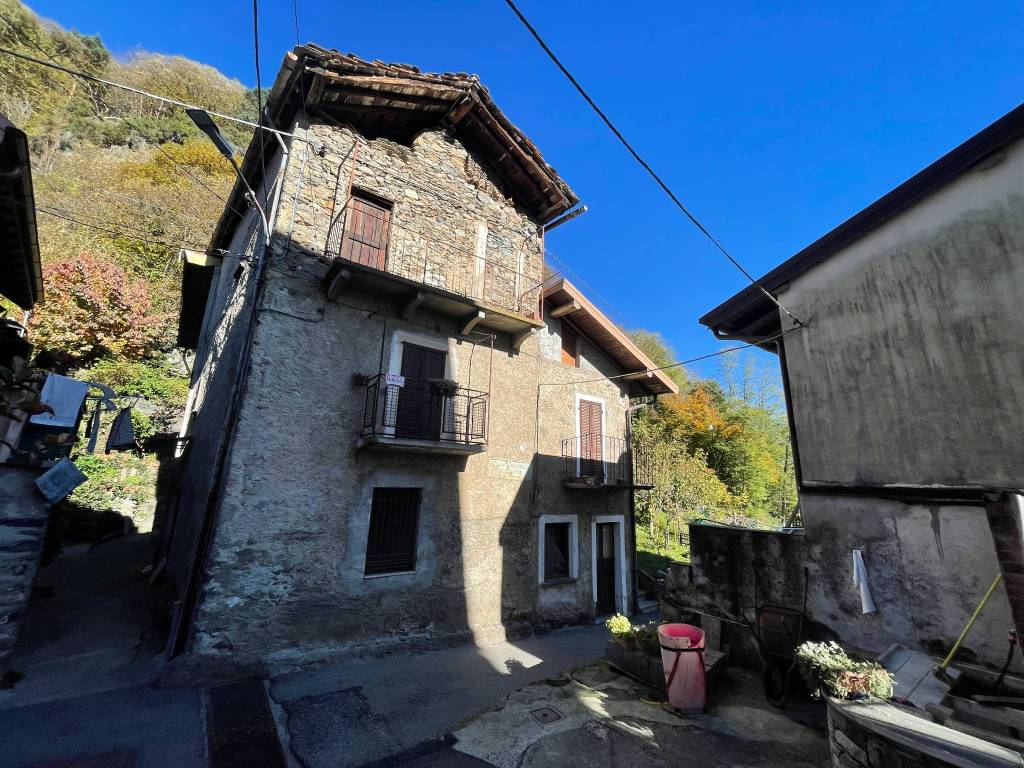 Casa indipendente a Gravedona ed uniti in Località Segna - Foto 2