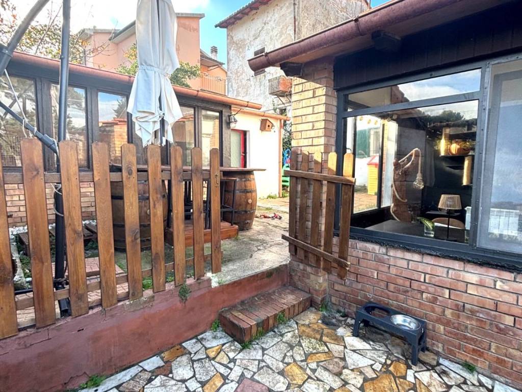 Casa indipendente a Livorno in Via del Castellaccio, 349 - Foto 3