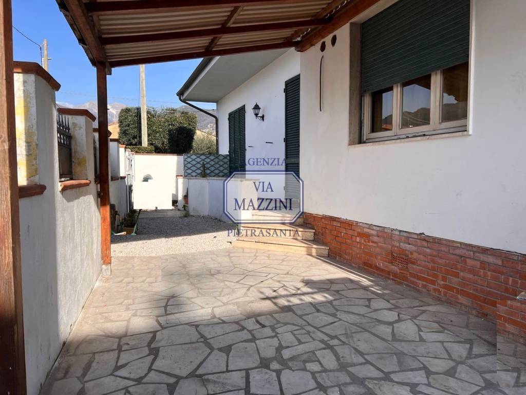 Casa indipendente a Seravezza in Via Mordure, 145 - Foto 4