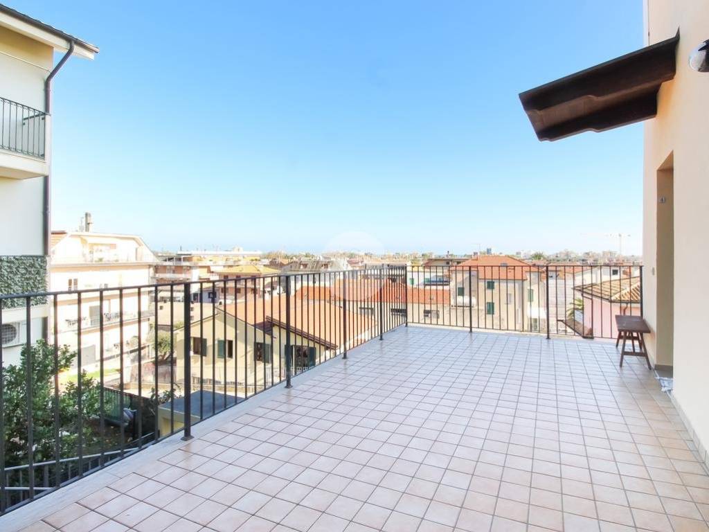 Appartamento a San benedetto del tronto in Via Montefeltro, 14 - Foto 2