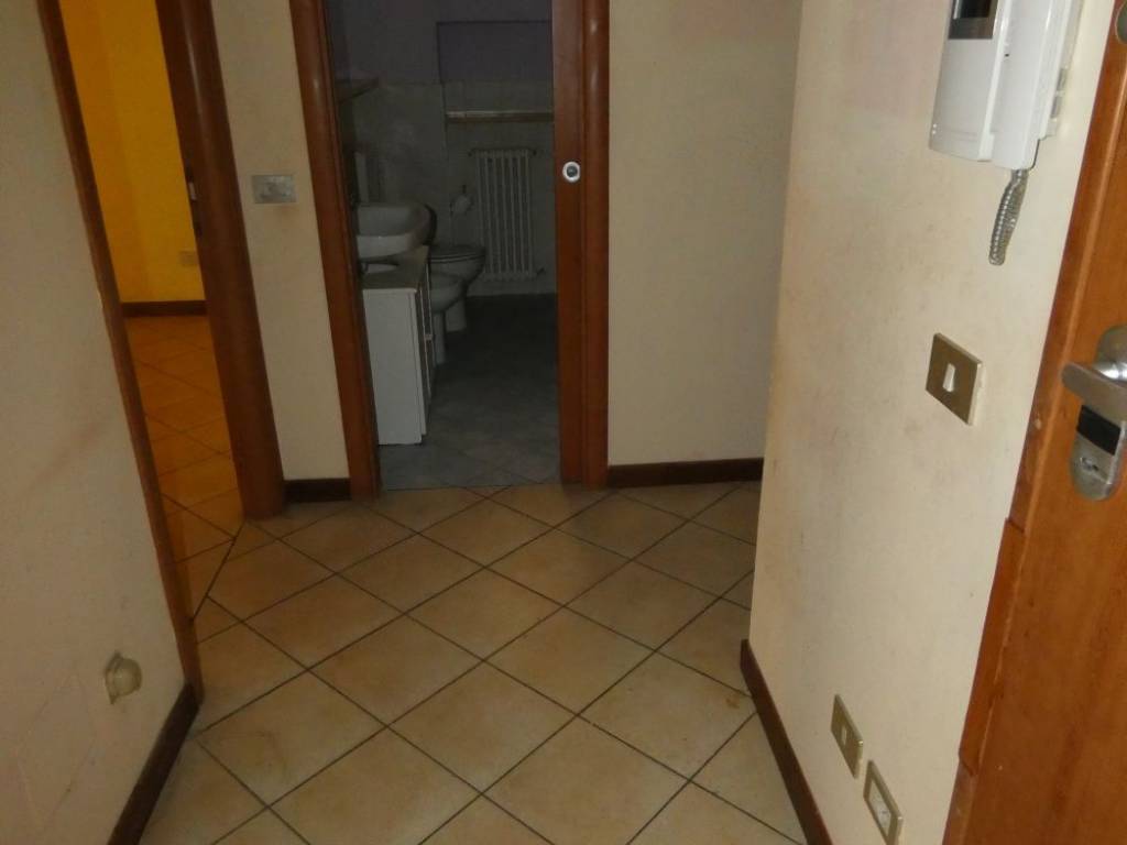 Appartamento a Alba in Via Luigi Cadorna - Foto 4