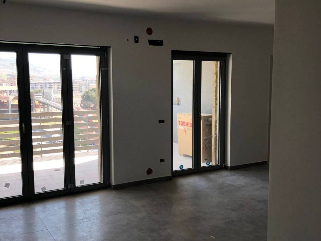 Appartamento a Battipaglia in Via Rosa Jemma - Foto 5