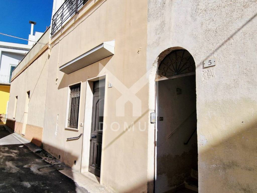 Casa indipendente a Parabita in Via Sardegna - Foto 3