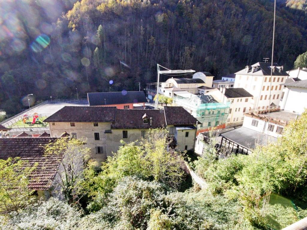 Casa indipendente a Bognanco in Via Emilio Cavallini, 36 - Foto 5