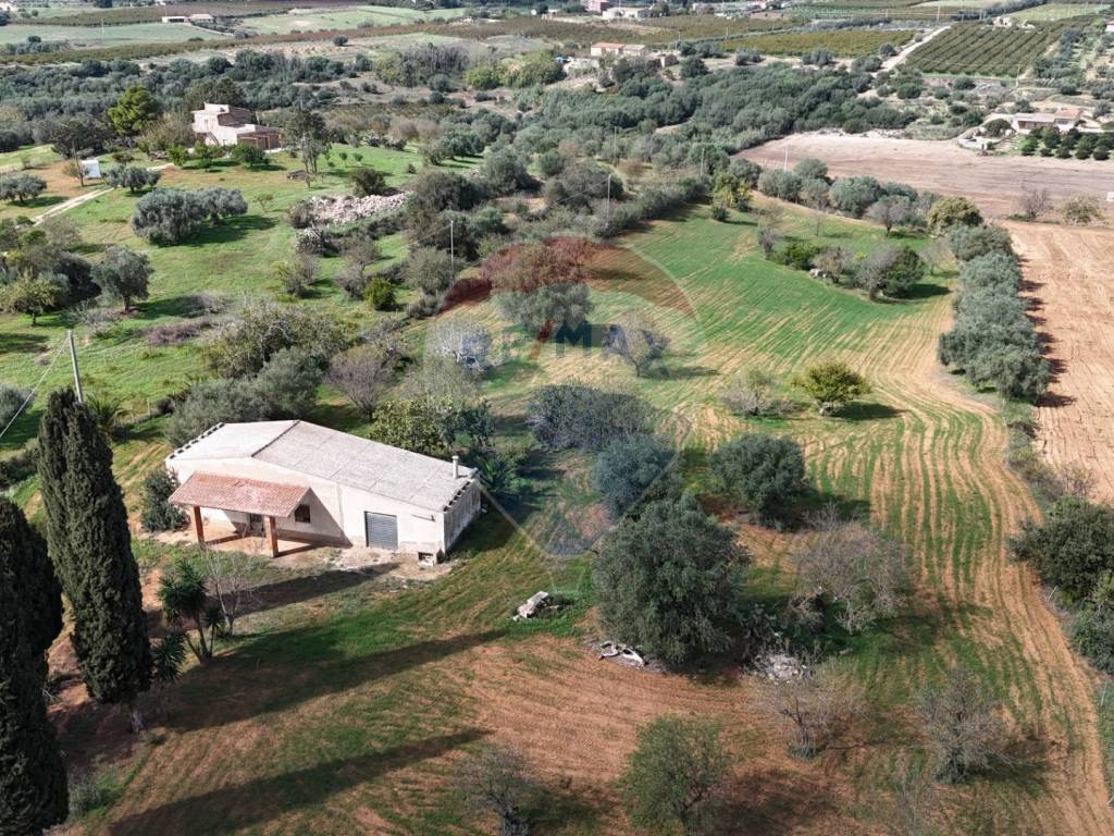 Casa indipendente a Caltagirone in strada provinciale 34 - Foto 2