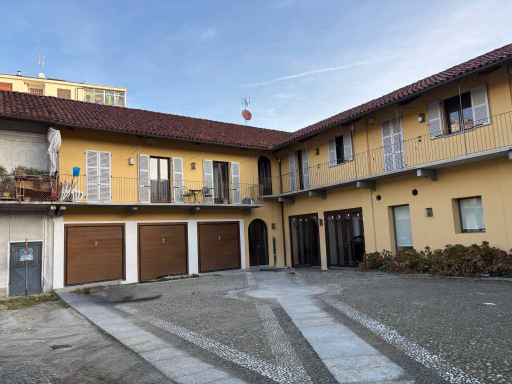 Appartamento a Saluzzo in Piazza Giuseppe Garibaldi - Foto 2