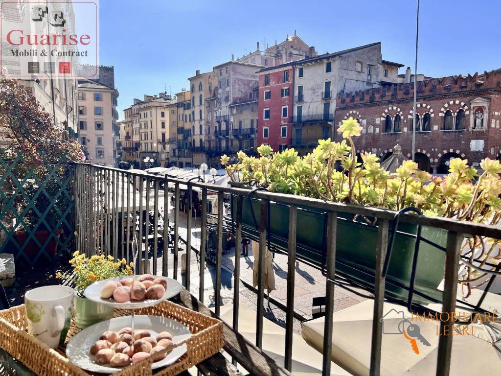 Appartamento a Verona in Via Dante Alighieri - Foto 2