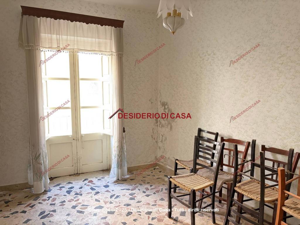 Casa indipendente a Castelbuono in Via Mario Levante, 19 - Foto 3