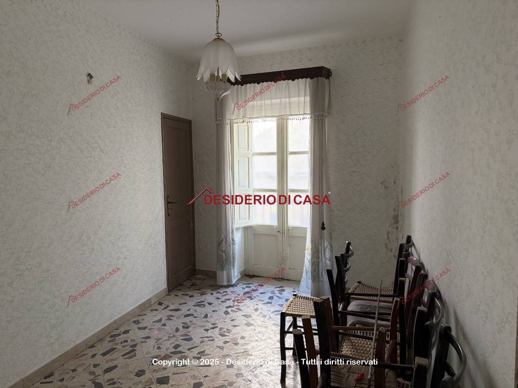 Casa indipendente a Castelbuono in Via Mario Levante, 19 - Foto 4
