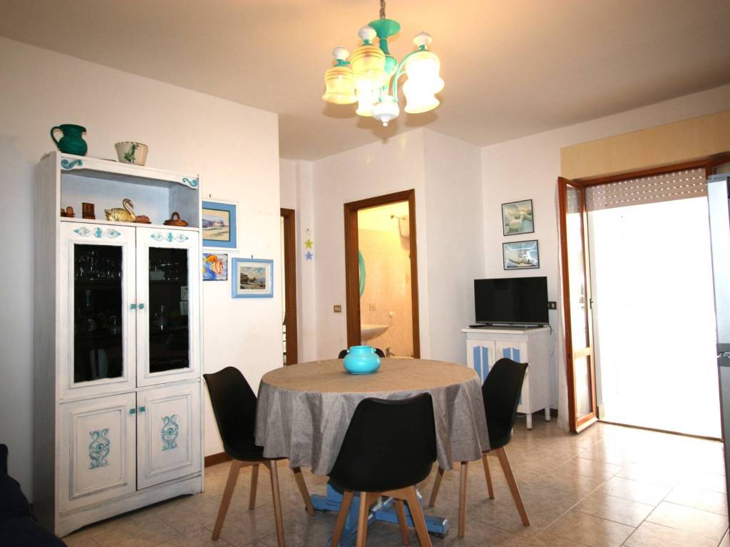Appartamento a Alba adriatica in Via dei Tigli - Foto 2