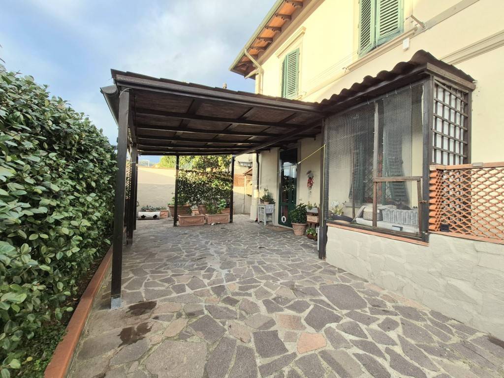 Appartamento a Dicomano in via vittorio veneto, 159 - Foto 2