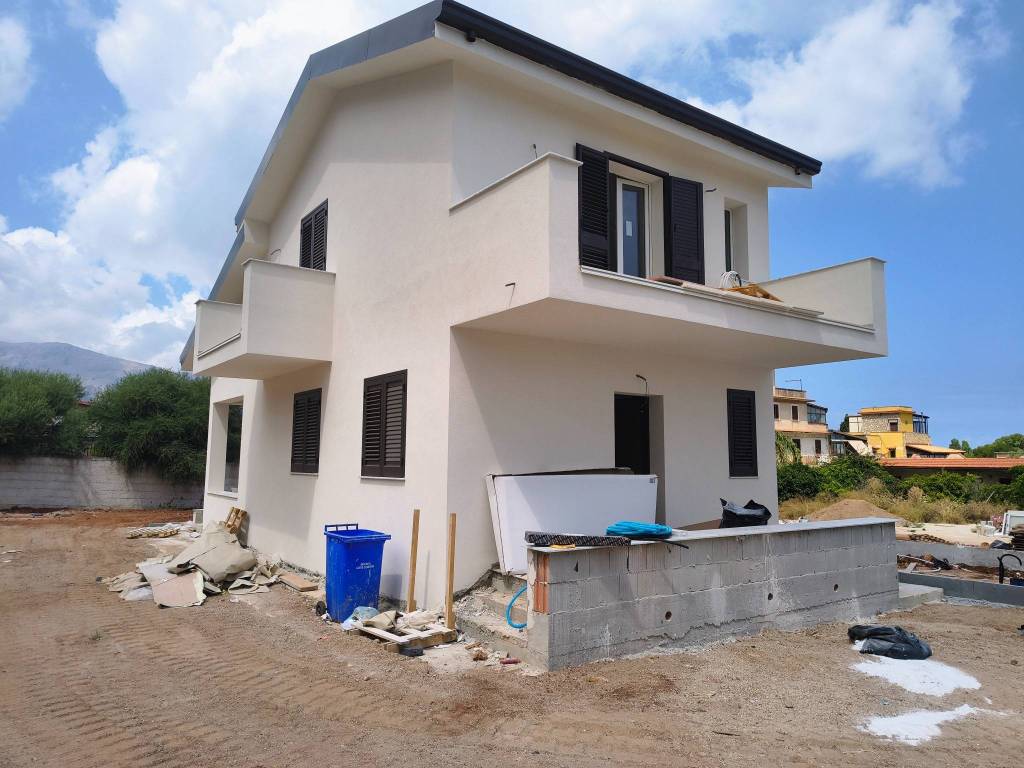 Villa a Carini in Via Industrie - Foto 2