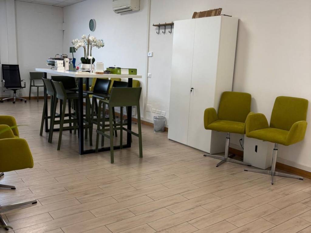 Immobile a San genesio ed uniti in Viale Industria, 47 - Foto 3