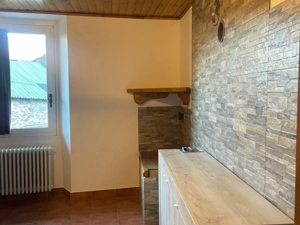 Appartamento a Cosio valtellino in Via Ponte di Corte - Foto 3