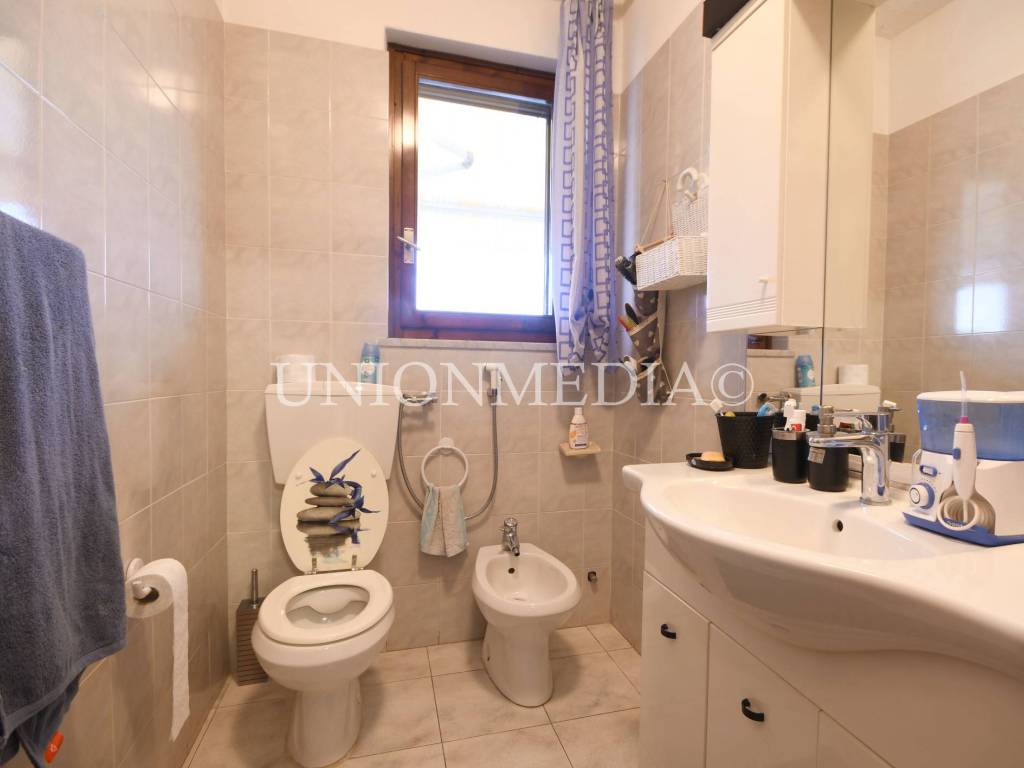 Appartamento a Sarzana in Via Palmiro Togliatti - Foto 5