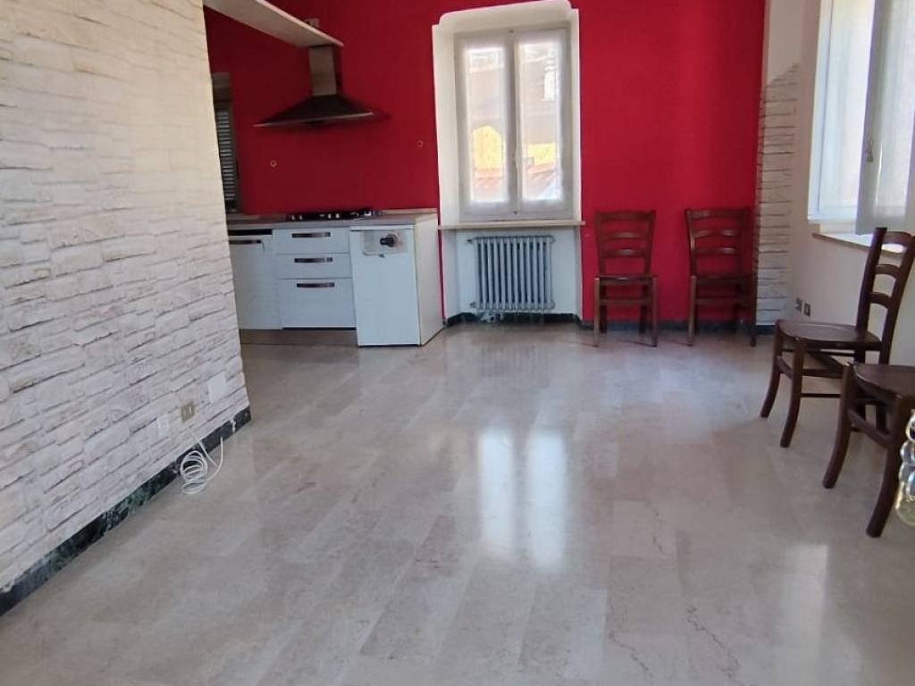 Appartamento a Ivrea in Via Guido Gozzano - Foto 2