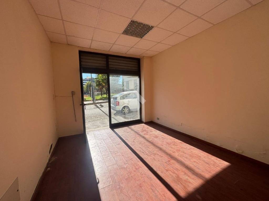 Immobile a Cosenza in Piazza Fausto e Luigi Gullo, 21 - Foto 3