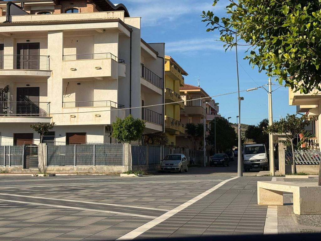 Appartamento a Strongoli in Viale Magna Grecia - Foto 3