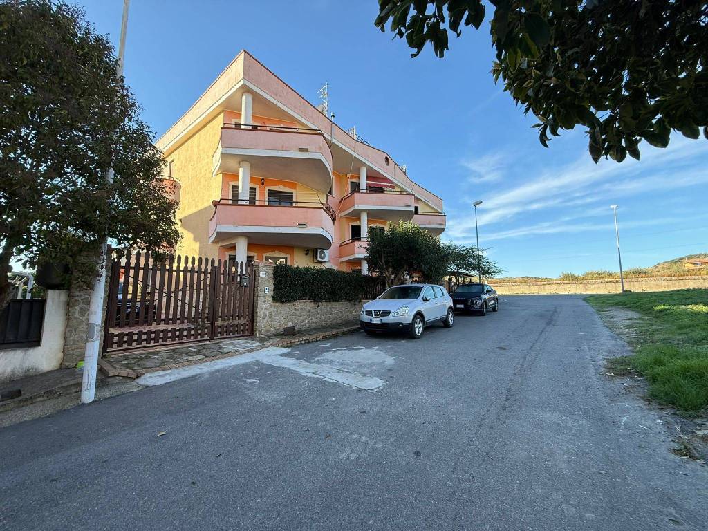 Appartamento a Strongoli in Viale Magna Grecia - Foto 5