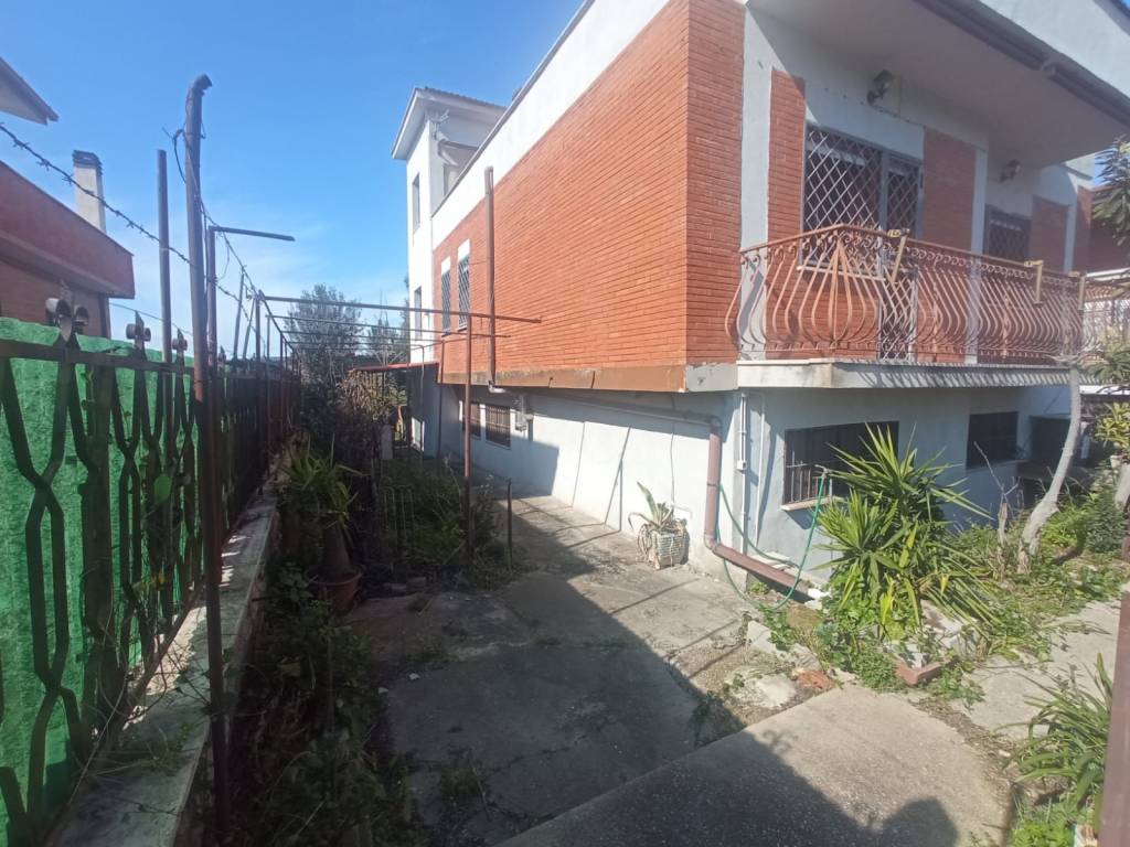Villa a Ciampino in Via Emilio Reverberi - Foto 2