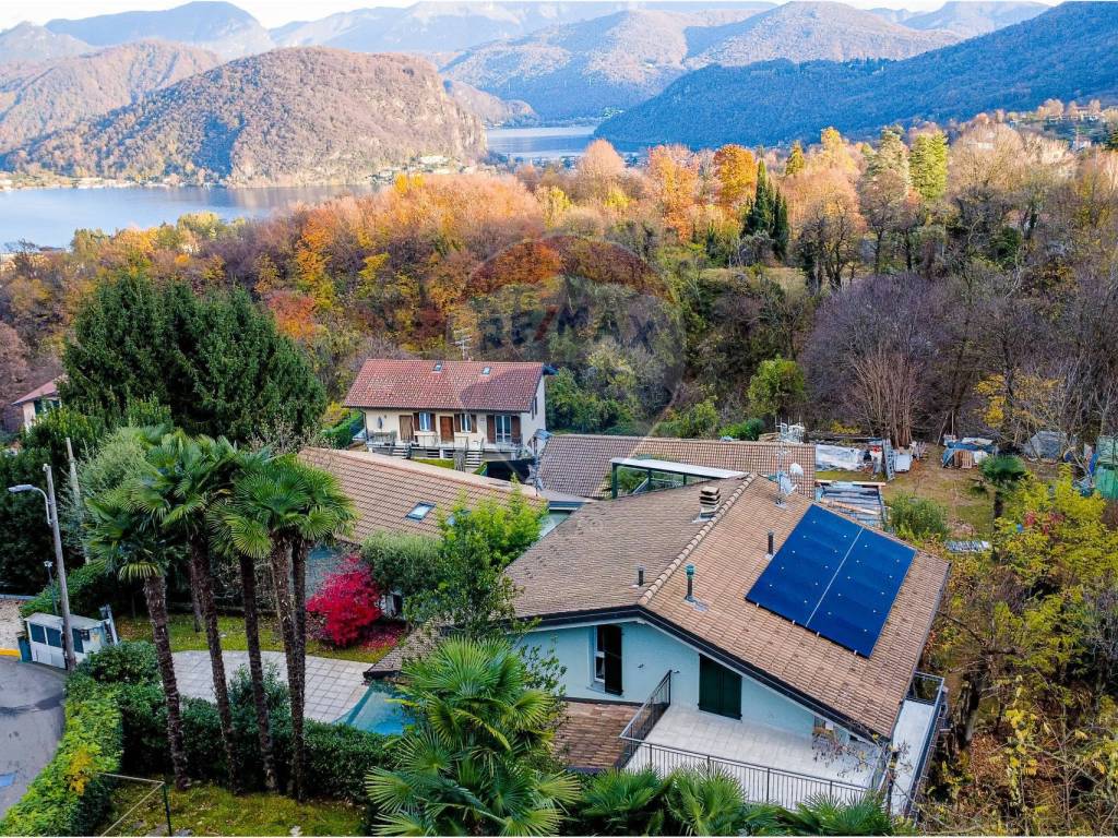 Villa a Cadegliano-viconago in Via Ponte Tresa, 22 - Foto 3