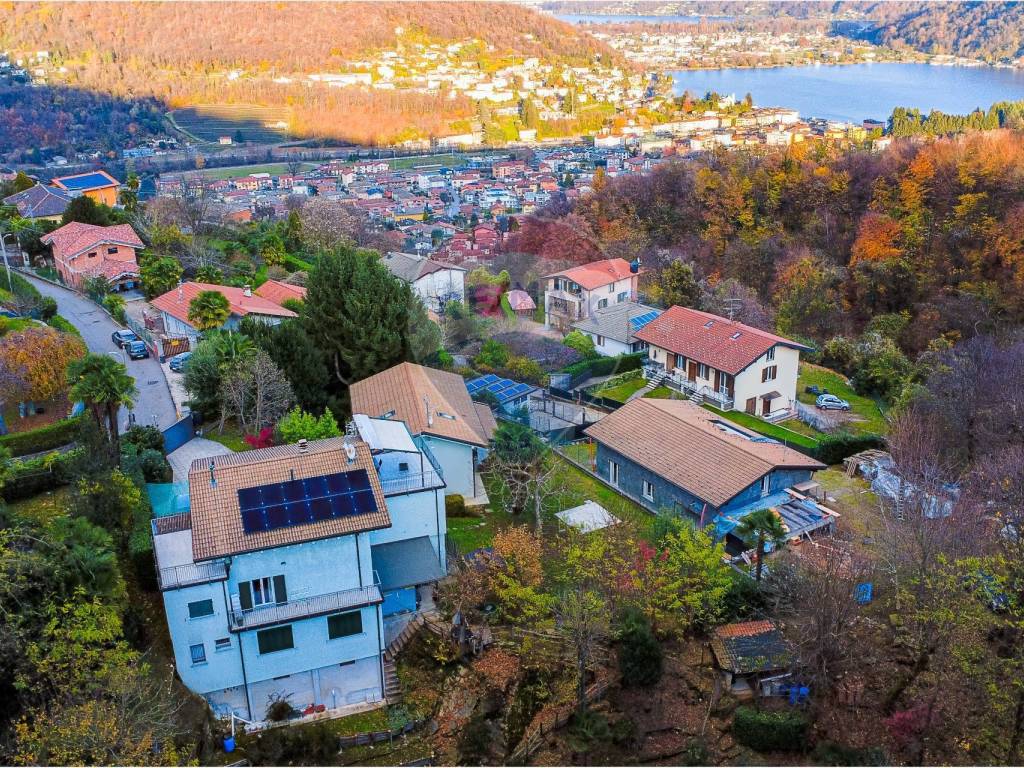 Villa a Cadegliano-viconago in Via Ponte Tresa, 22 - Foto 4