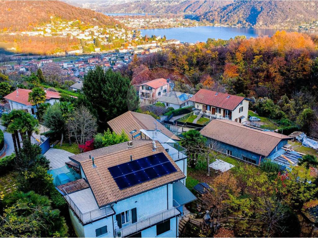 Villa a Cadegliano-viconago in Via Ponte Tresa, 22 - Foto 5