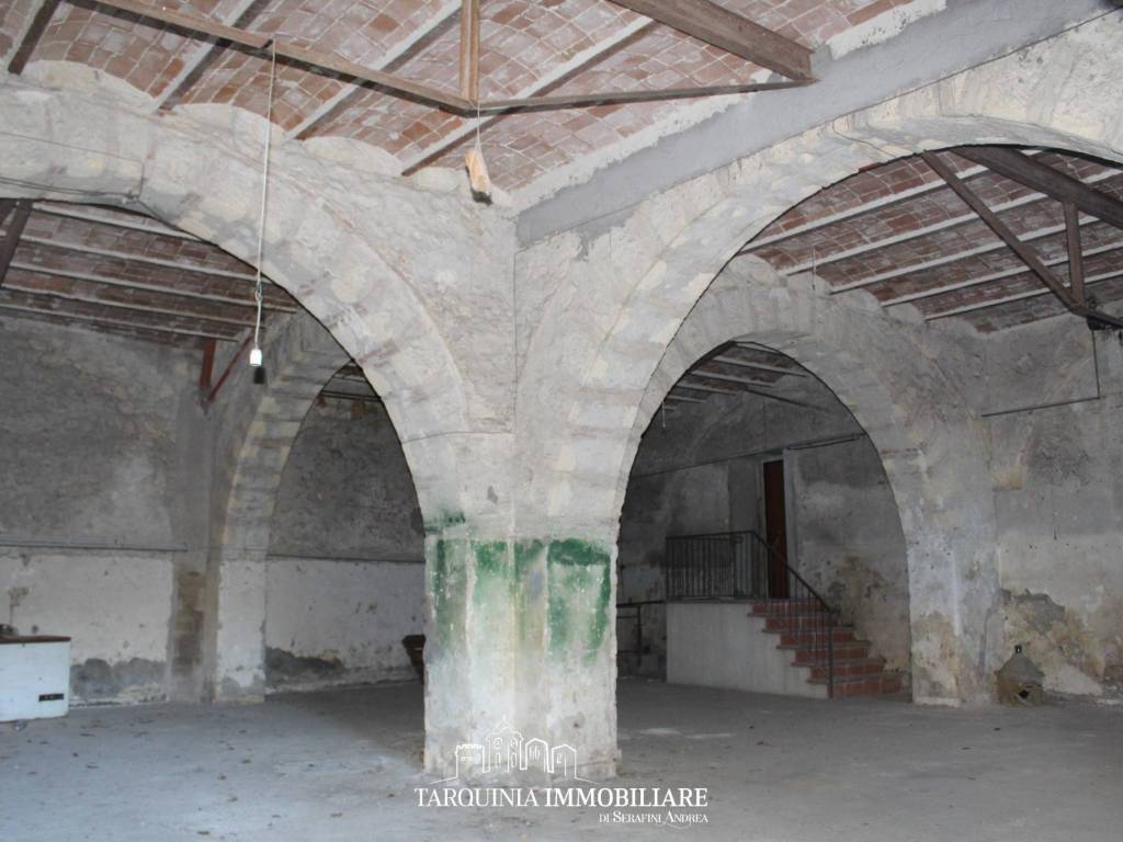 Box / garage a Tarquinia in Via Montana - Foto 4