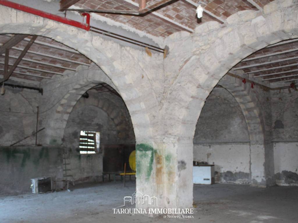 Box / garage a Tarquinia in Via Montana - Foto 5