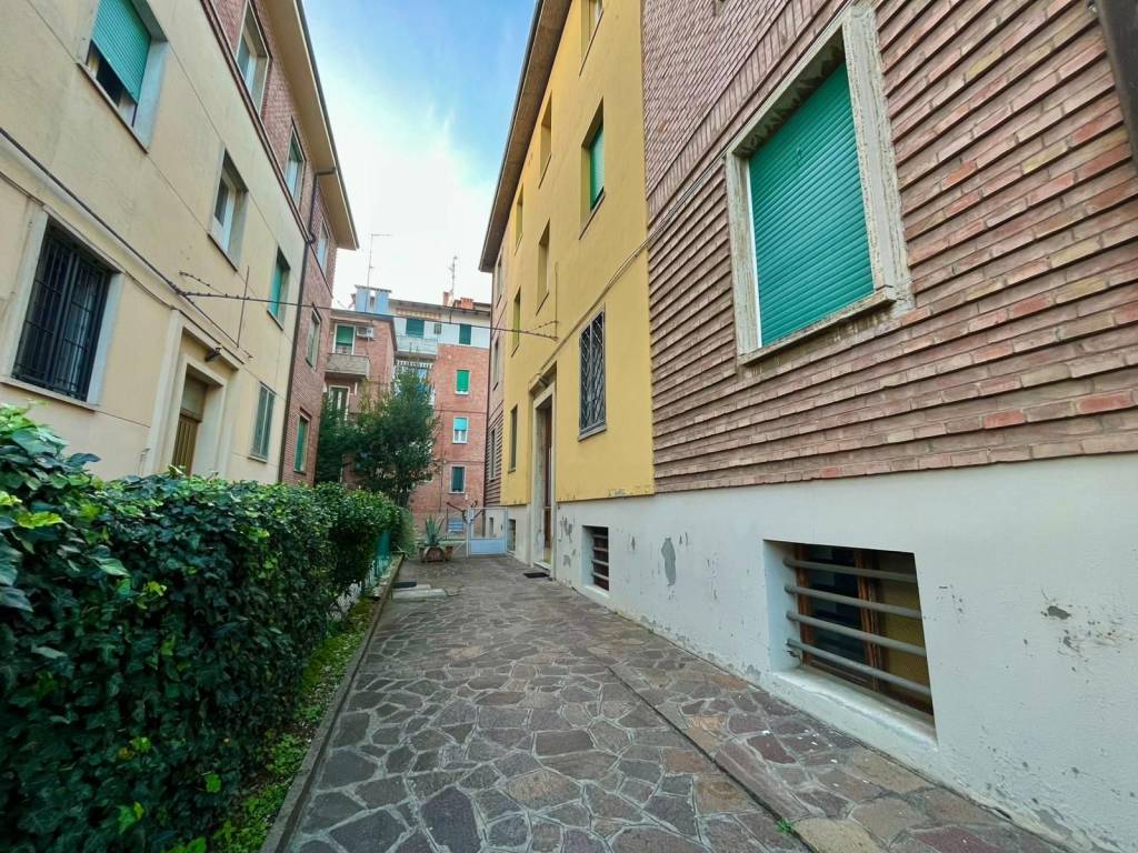 Appartamento a Bologna in Via Antonio Zannoni, 53 - Foto 2