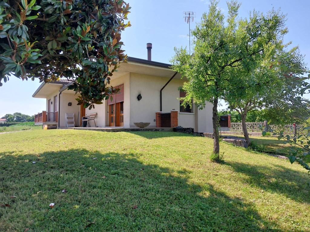 Villa a Pederobba in Via Cal Zotta - Foto 2