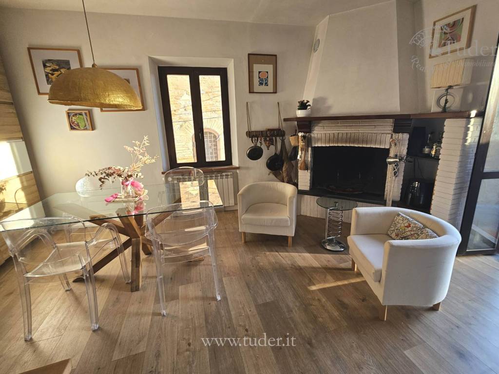 Appartamento a Todi in Vocabolo Fondi - Foto 2