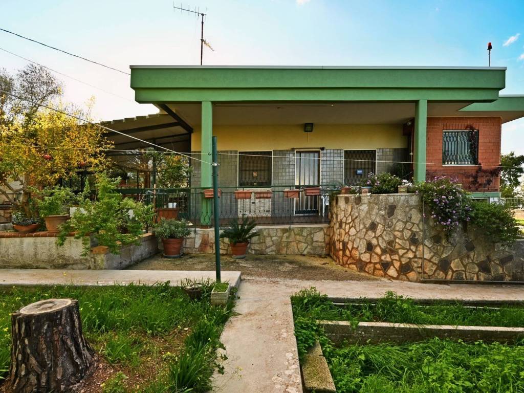 Villa a Putignano in Strada Comunale Strettola di San Cataldo, 24 - Foto 3