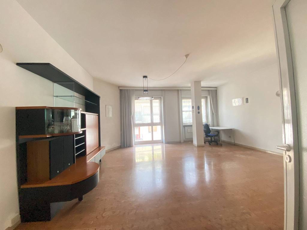 Appartamento a Varese in Via Ernesto Cairoli, 20 - Foto 4