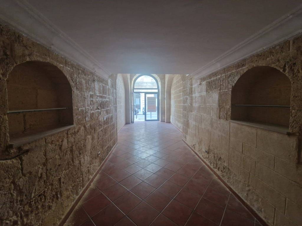 Appartamento a Trani in Via Margherita di Borgogna - Foto 4