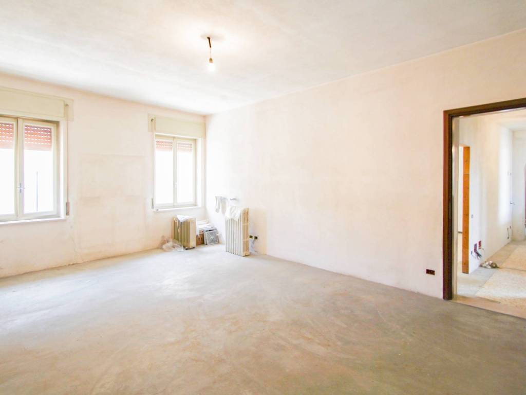 Appartamento a Venegono inferiore in Via Alessandro Manzoni, 21 - Foto 2