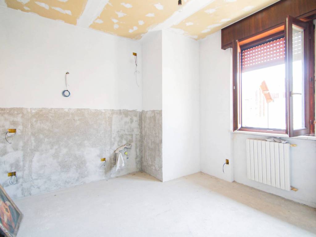 Appartamento a Venegono inferiore in Via Alessandro Manzoni, 21 - Foto 3