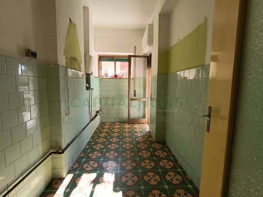 Appartamento a Caserta in Via Carlo Poma - Foto 5
