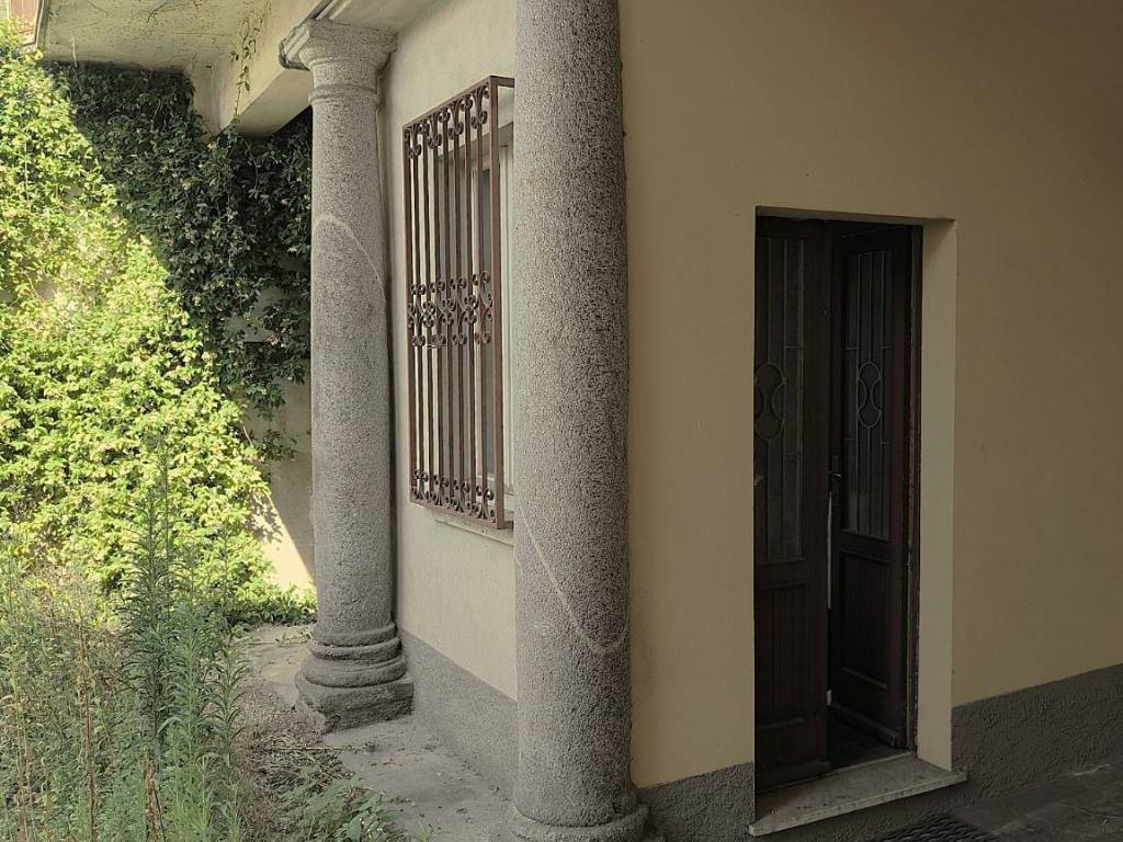 Appartamento a Carnago in Via Giuseppe Garibaldi, 5 - Foto 4