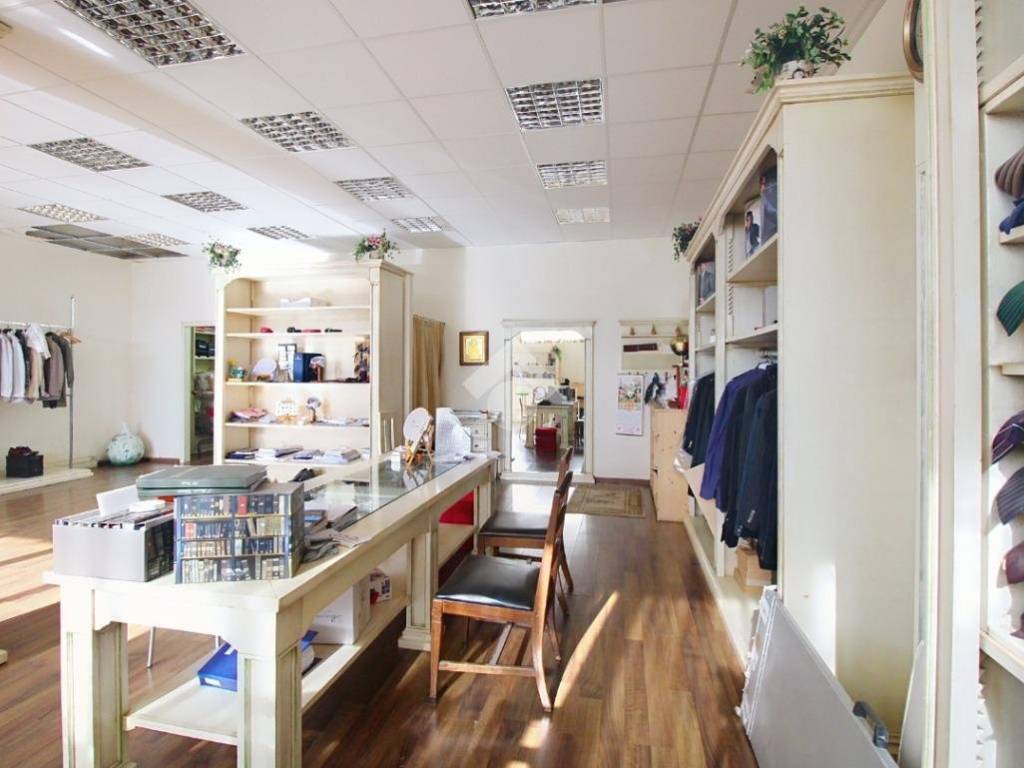 Immobile a Livorno in Viale Padre Nicola Magri - Foto 4