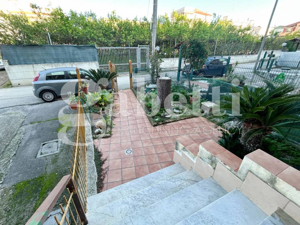 Villetta a schiera a Giugliano in campania in P.co Mazzola 1 ° Trav. Viale Giove , 36 - Foto 3