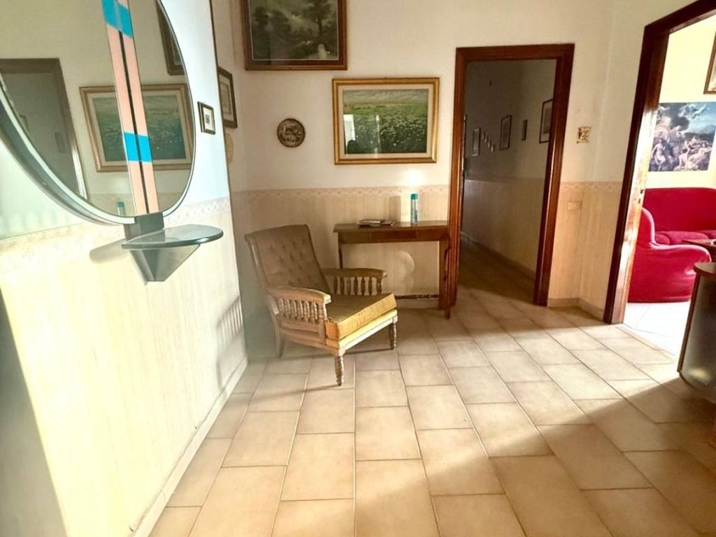 Appartamento a Angri in Via Enrico Fermi - Foto 2