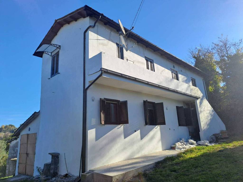 Villa a Amelia in Via Rimembranze - Foto 2