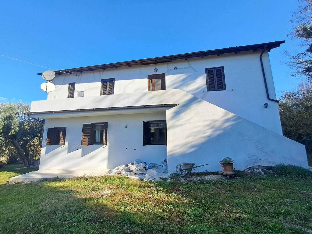 Villa a Amelia in Via Rimembranze - Foto 3