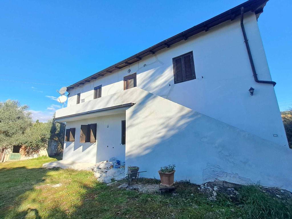 Villa a Amelia in Via Rimembranze - Foto 5