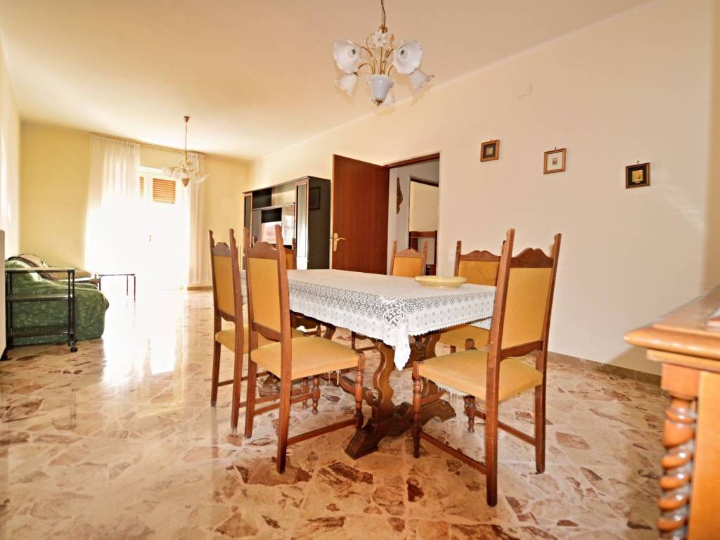 Appartamento a Putignano in Via Derna - Foto 3