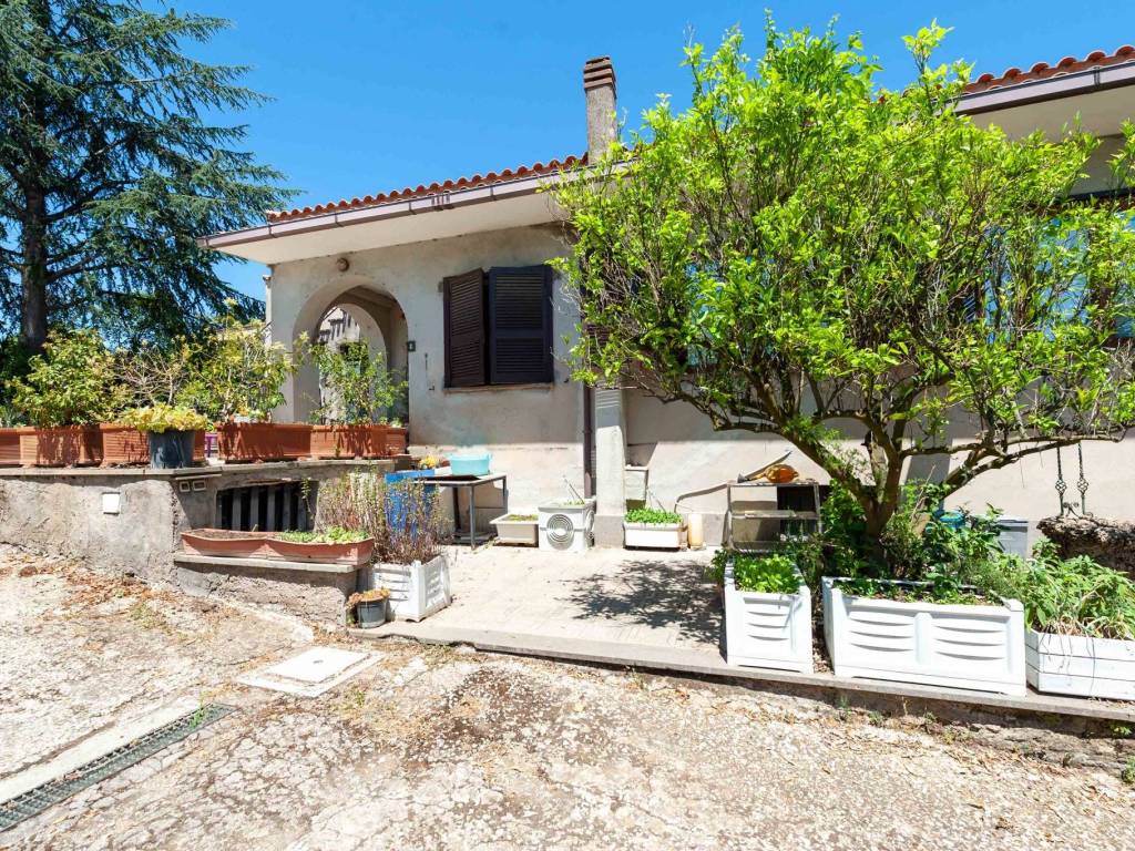 Villa a Albano laziale in Via Prelatura - Foto 2