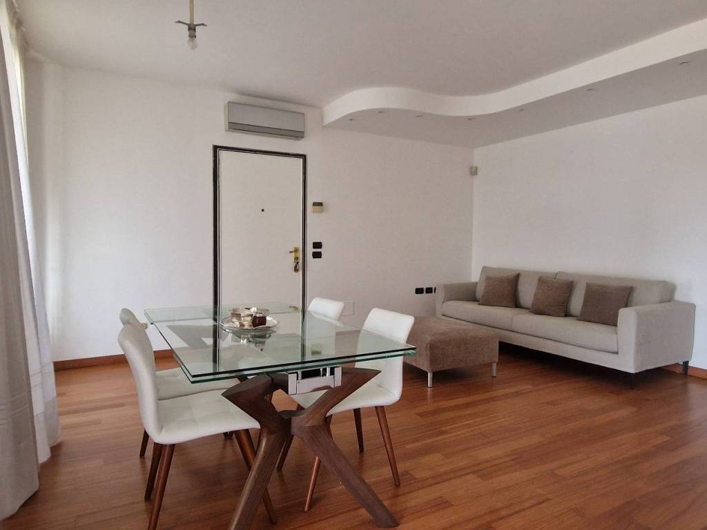 Appartamento a Cernusco sul naviglio in Vicolo Privato Agostoni, 4 - Foto 2